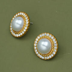 925 needle elegant pearl studs earrings