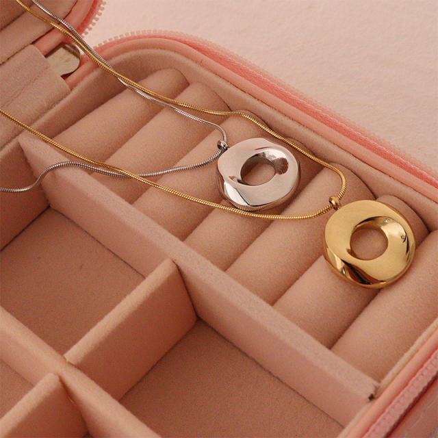Concise Circle pendant stainless steel necklace