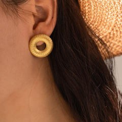 Chunky circle stainless steel studs earrings