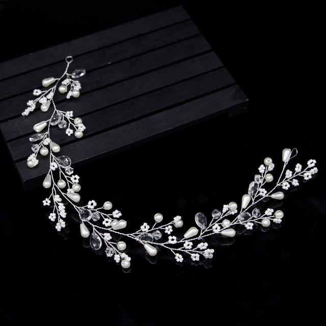 Handmade pearl bead flower wedding headband