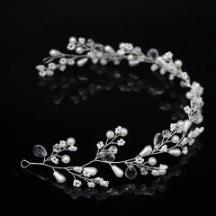 Handmade pearl bead flower wedding headband