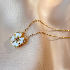 Korean fashion mother shell clover necklace