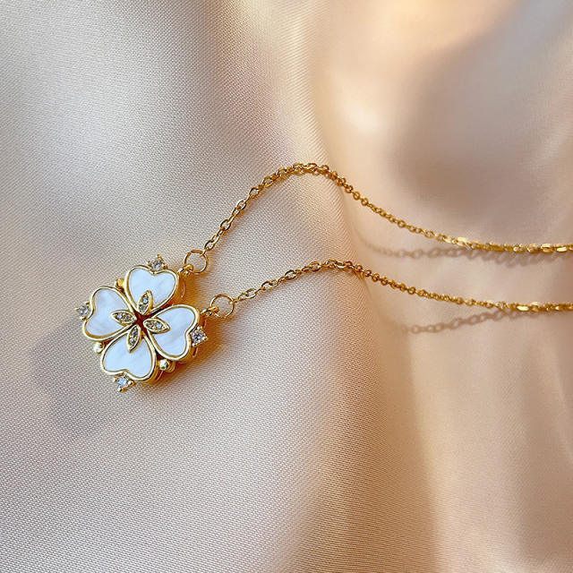 Korean fashion mother shell clover necklace