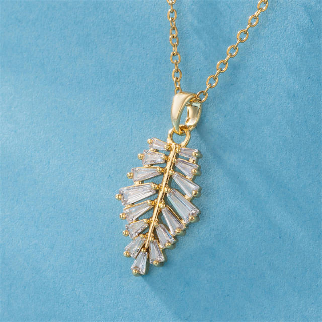 Amazon hot sale diamond leaf pendant stainless steel chain necklace