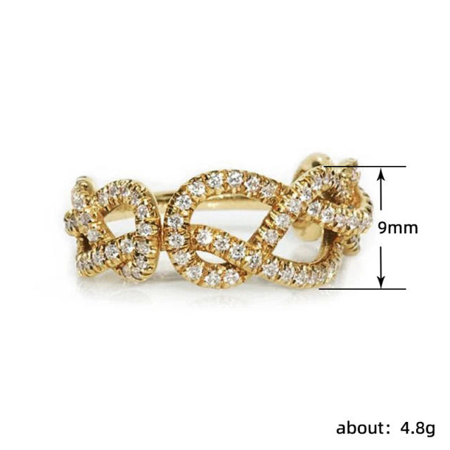 Delicate twisted chain diamond rings