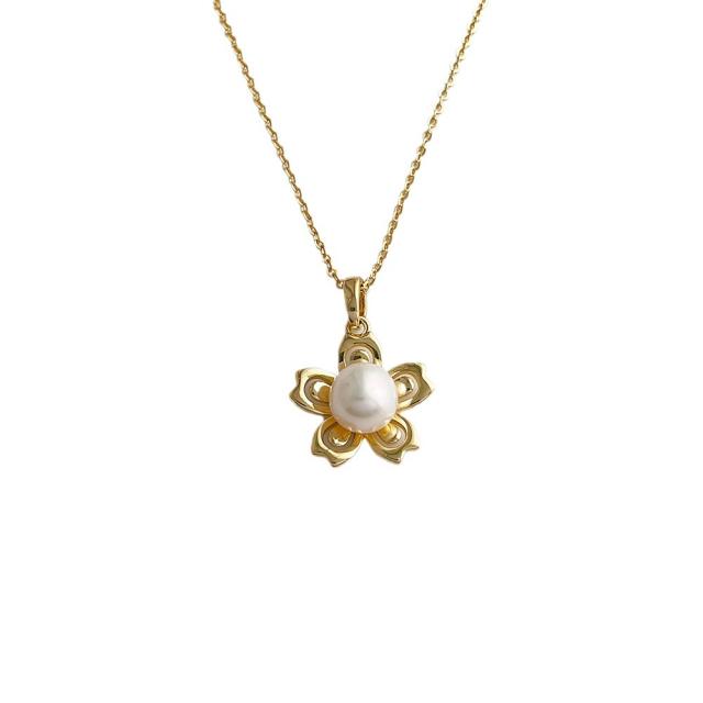 14K gold plated flower pendant pearl dainty necklace