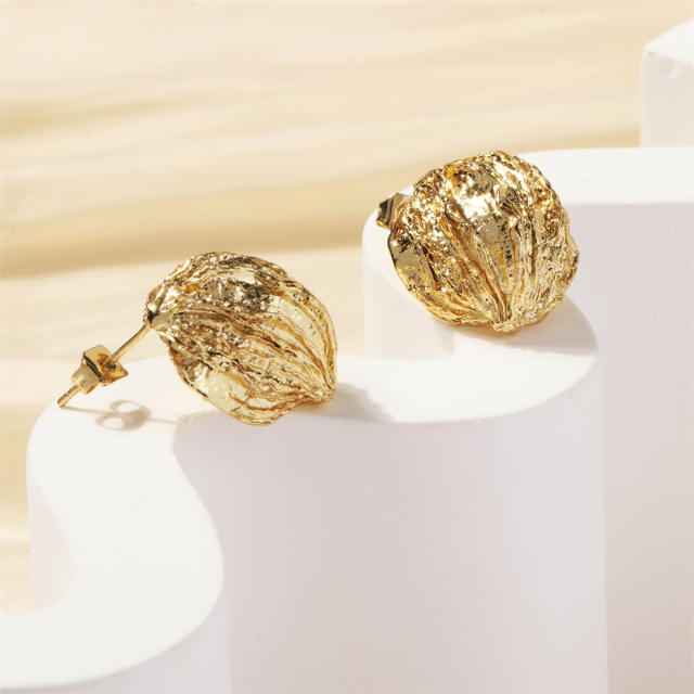 Chunky shell design gold plated copper earrings