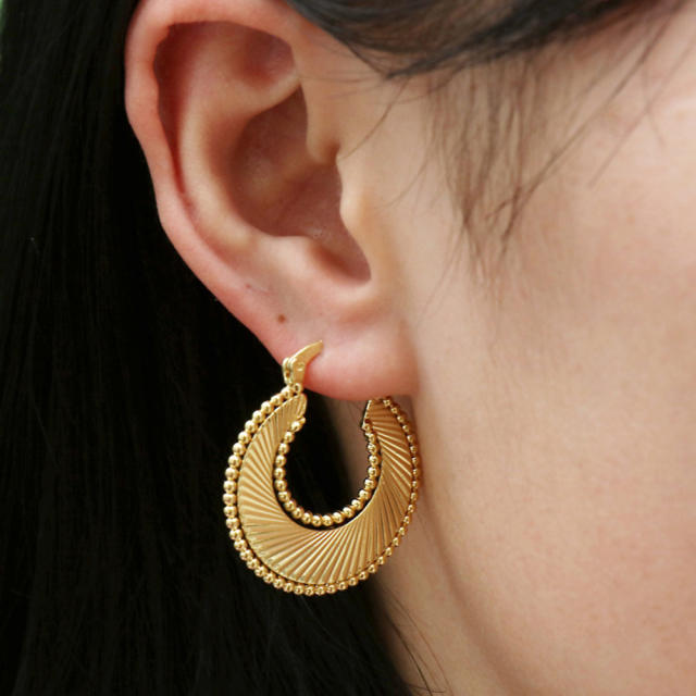 Chunky vintage gold plated copper hoop earrings