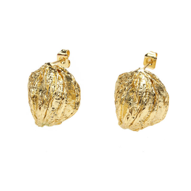 Chunky shell design gold plated copper earrings