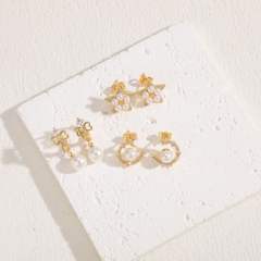 Delicate hot sale pearl copper earrings