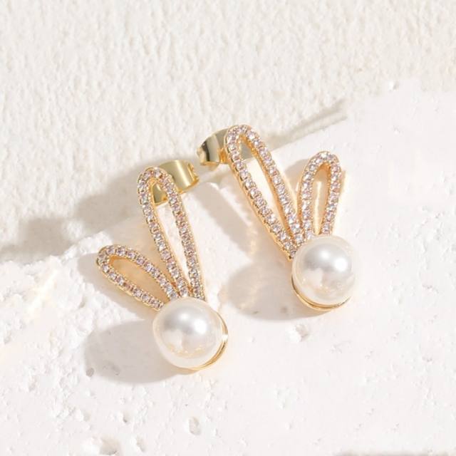 Delicate hot sale pearl copper earrings