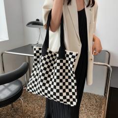 Vintage knitted checkered pattern large storage tote bag