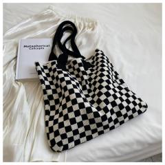 Vintage knitted checkered pattern large storage tote bag