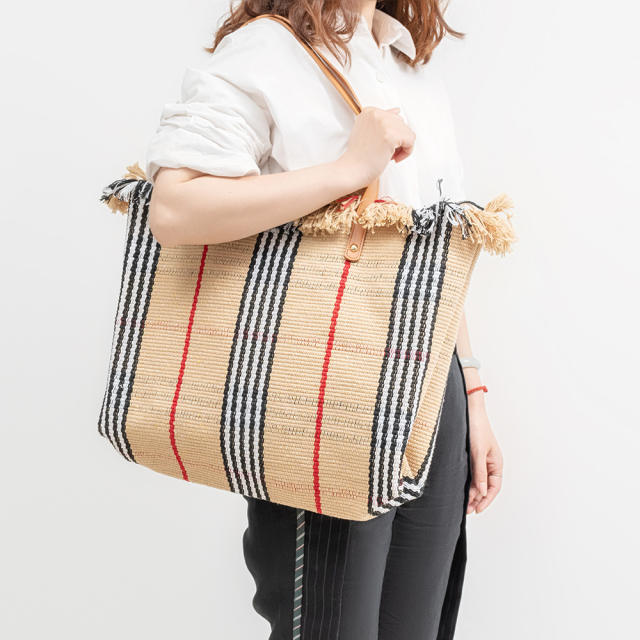 Large storage canvas material beach bag women tote bag