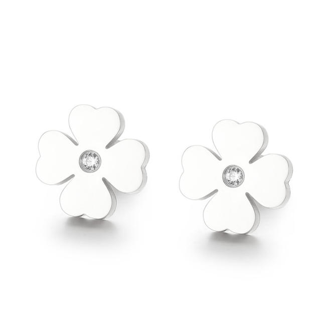 Sweet clover stainless steel studs earrings