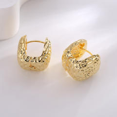 Personality chunky fold design copper huggie earrings