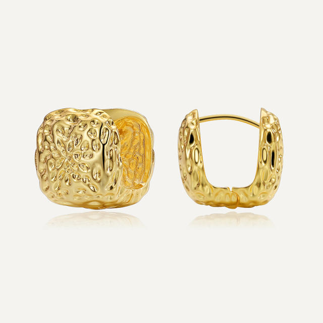 Personality chunky fold design copper huggie earrings