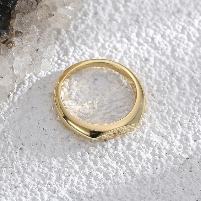 Korean fashion simple gold plated copper signet rings