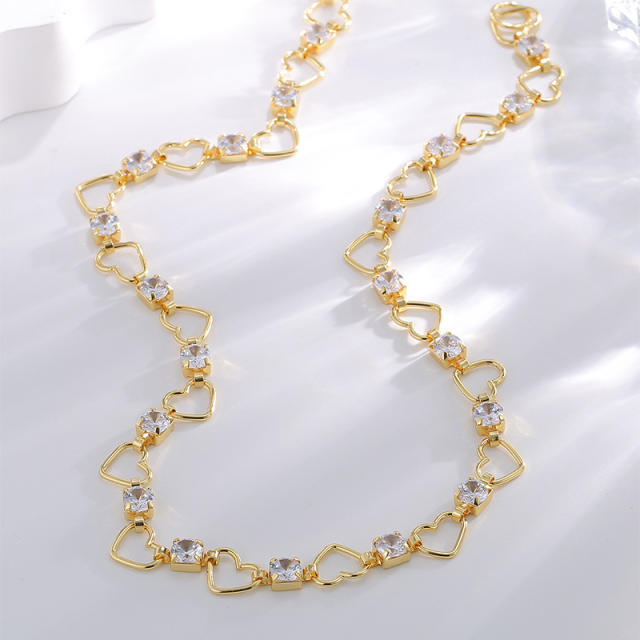 Luxury hollow out heart cubic zircon diamond choker necklace