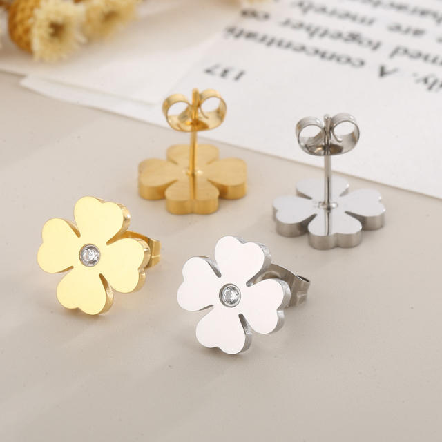 Sweet clover stainless steel studs earrings