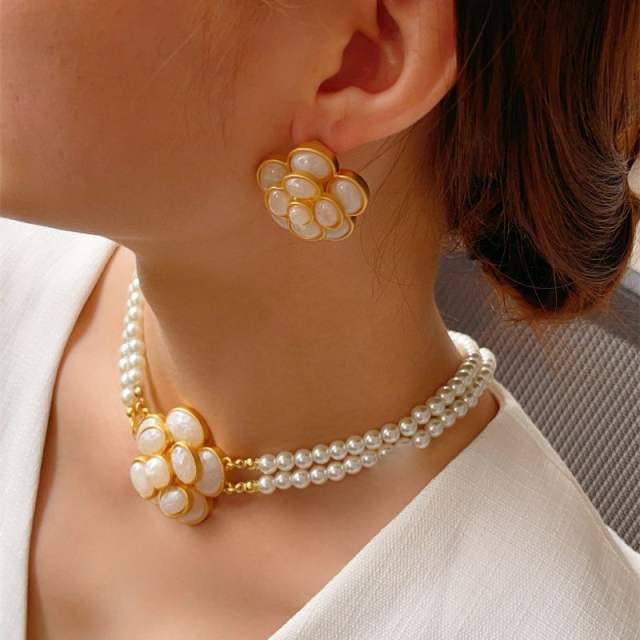 Vintage jade camellia flower pearl strand choker necklace earrings set