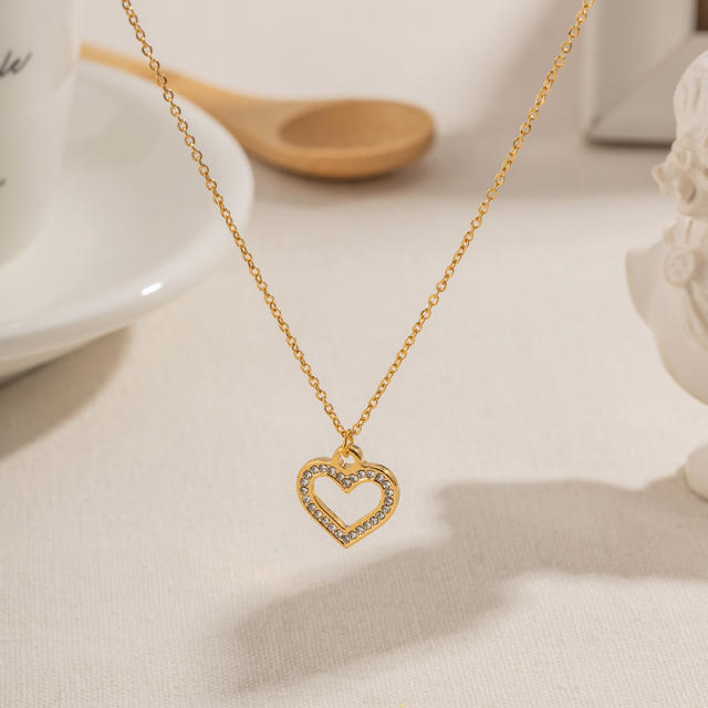 Dainty hollow out diamond heart pendant stainless steel necklace