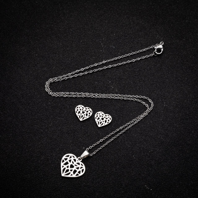 Concise hollow out heart pendant dainty stainless steel necklace set