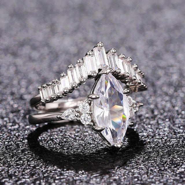 2pcs horse eye shape cubic zircon diamond rings set
