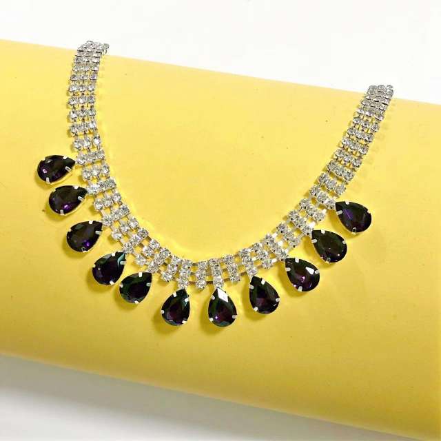 Delicate crystal drop charm diamond choker necklace