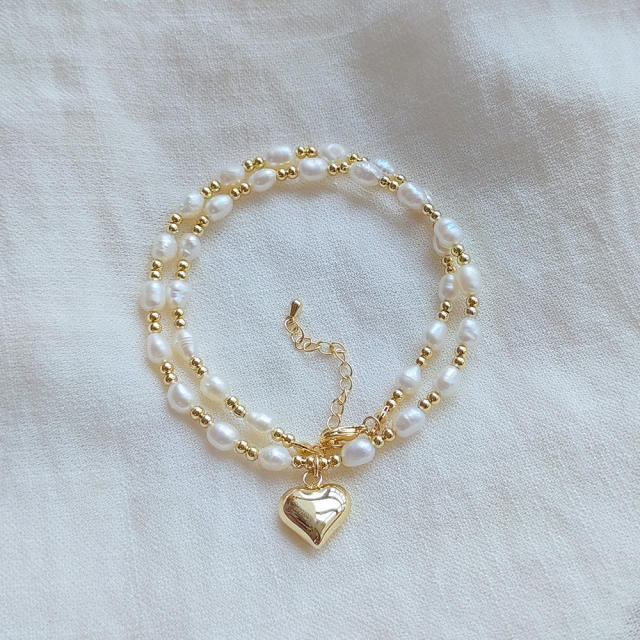 Elegant water pearl bead gold heart charm necklace