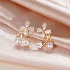 Chic cubic zircon diamond flower pearl women earrings