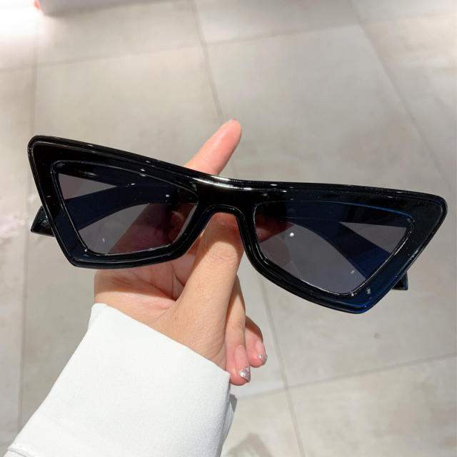 Y2K popular unique triangle shape sunglasses
