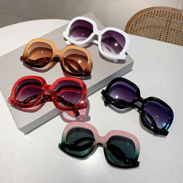 Vintage round shape large frame sunglasses