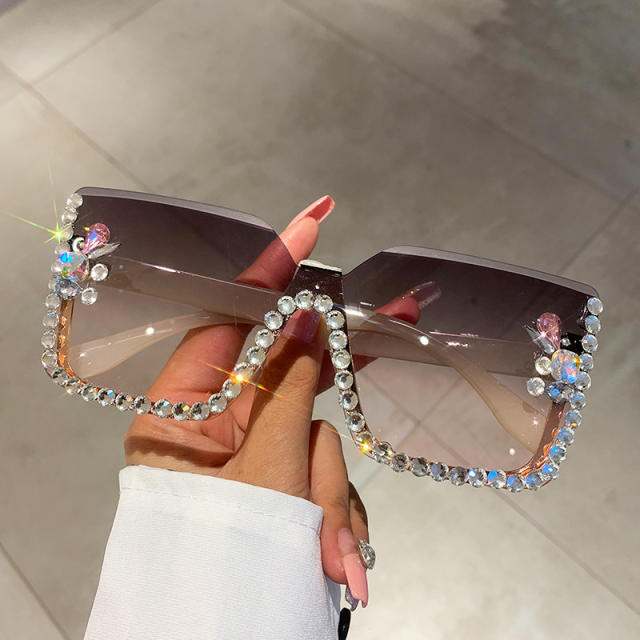 Luxury diamond rimless sunglasses