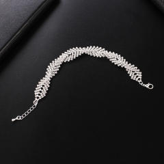 Delicate twisted diamond bracelet