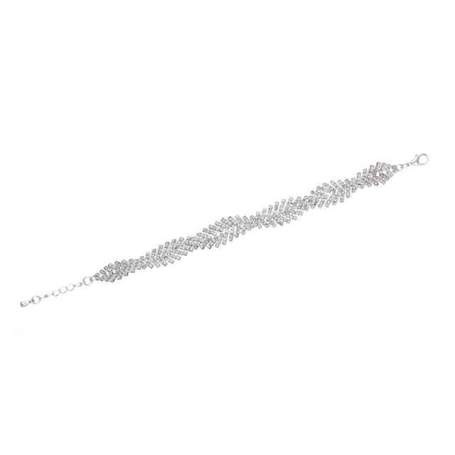 Delicate twisted diamond bracelet
