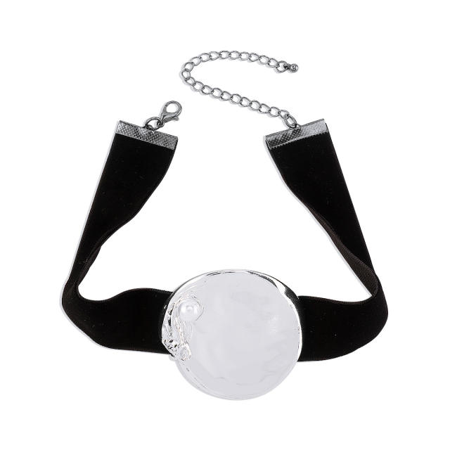 Vintage chunky round disck velvet black choker necklace earrings set