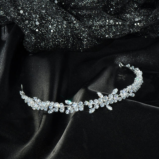 Delicate handmade crystal stone wedding birthday hair vine headband