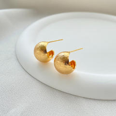 925 needle elegant chunky frosted ball earrings