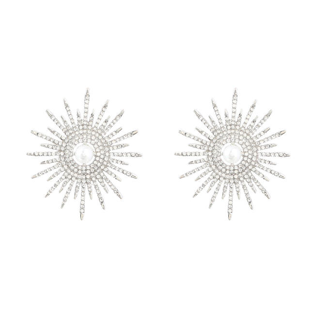 Delicate sun chunky studs earrings