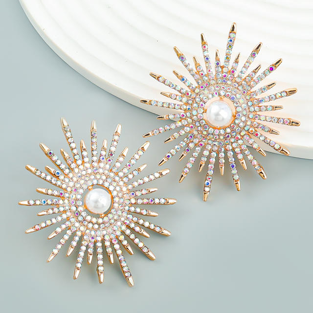 Delicate sun chunky studs earrings