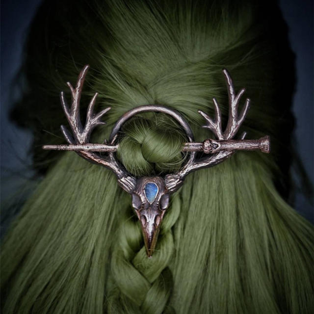 Gothic viking crow metal bun holder with hair sticks