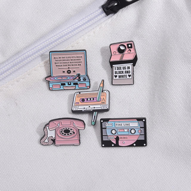 Vintage pink color enamel telephone tape alloy brooch pins