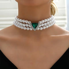 Elegant emerald triangle faux pearl three layer choker necklace