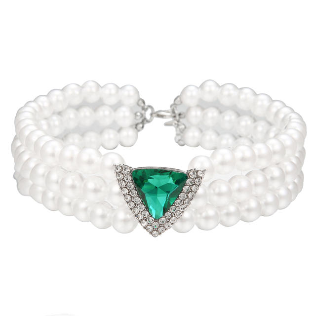 Elegant emerald triangle faux pearl three layer choker necklace