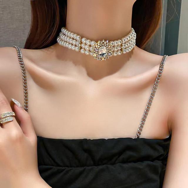 Vintage oval shape cubic zircon pearl strand choker necklace