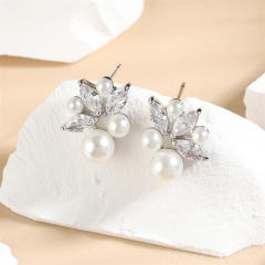 Chic cubic zircon pearl bead women studs earrings