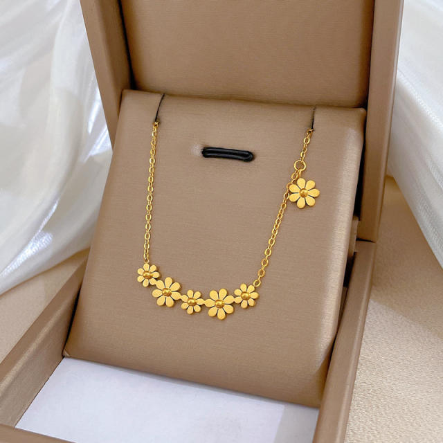 Sweet 6pcs daisy flower bar shape stainless steel necklace for women