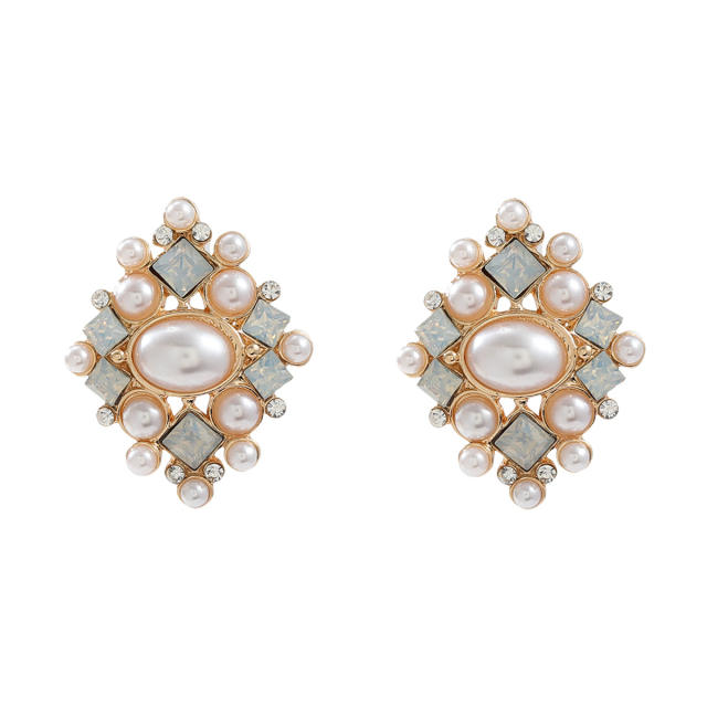 Geometric shape circle diamond shape pearl bead women studs earrings