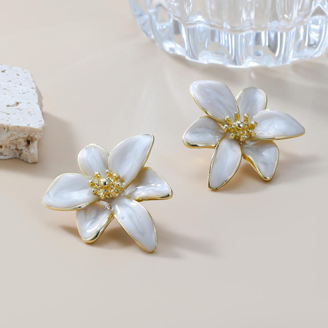 Elegant white color enamel bloom petal studs earrings